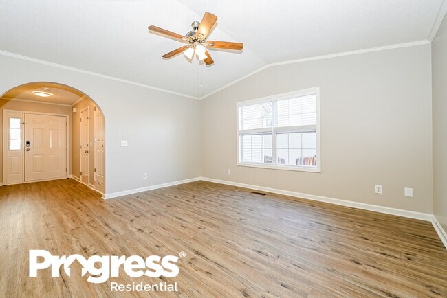 Building Photo - 1633 Comanche Run