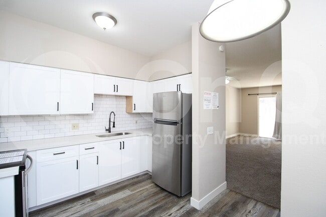 Foto del edificio - 2807 E Paradise Ln