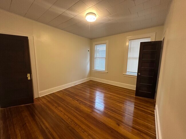 bedroom - 368 Seaview Ave
