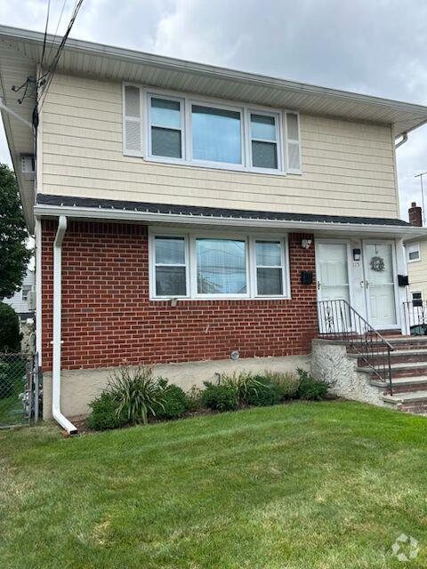 Building Photo - 115 Nassau Blvd