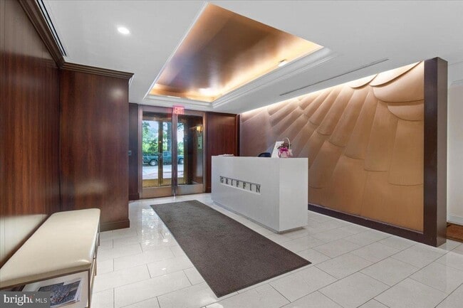 Building Photo - 955 26th Street NW Unit 106