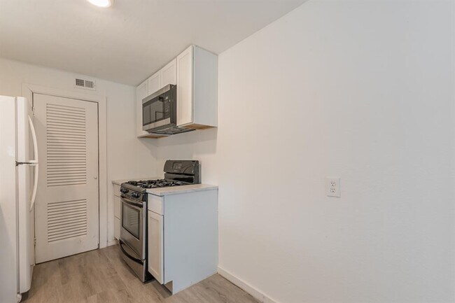 Foto del edificio - 5505 William Holland Ave
