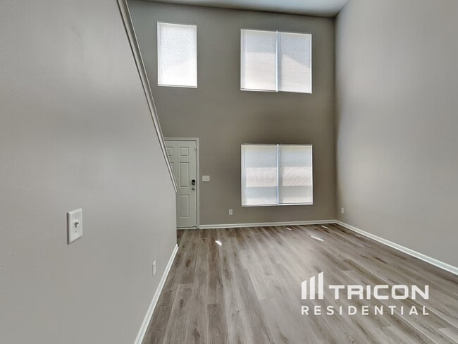 Building Photo - 1782 Red Bird Cir SE