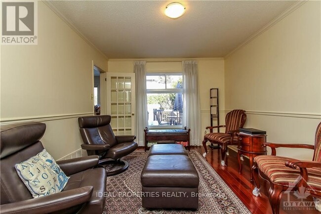 Building Photo - 39 Huntings End Ave