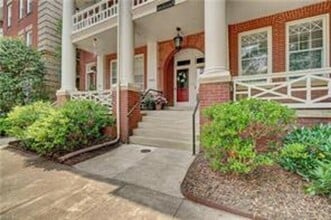 Building Photo - 709 Redgate Ave