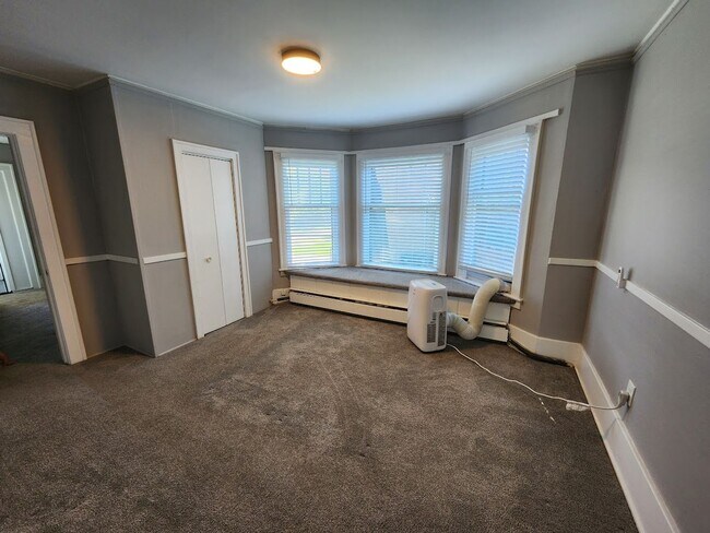 Foto del edificio - 200 S West St