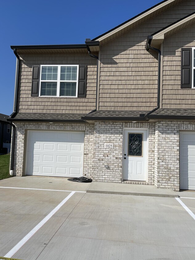 1025 Worthington Blvd, Maryville, TN 37801 Townhome Rentals in