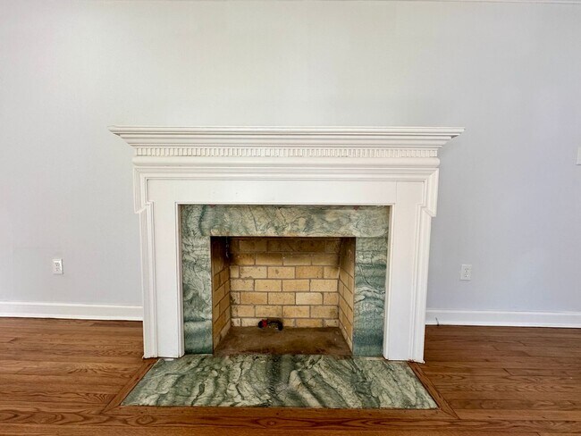 Foto del edificio - 1026 Meadow Heights Dr