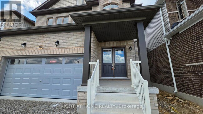 Building Photo - 233 POSTILL St