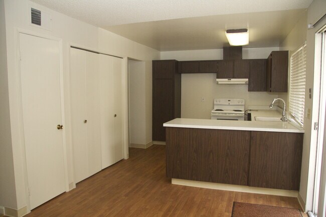 Foto del edificio - Wonderfull Niles location AC and garage