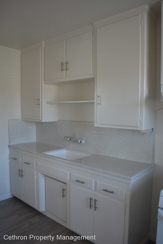 Foto del edificio - 4039 1/2-3634-42 Park Blvd