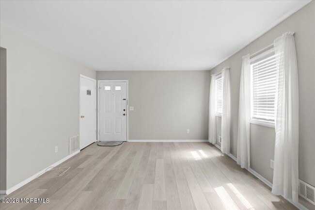 Foto del edificio - 601 Mistletoe Ave