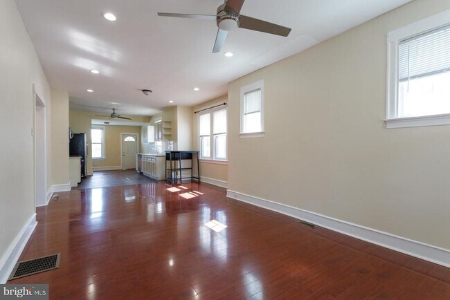 Foto del edificio - 1213 Friendship St