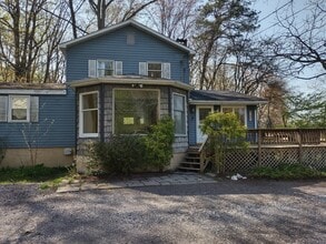 Building Photo - 1461 State Rd