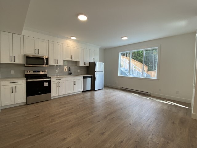 Building Photo - 1343 Langara Dr