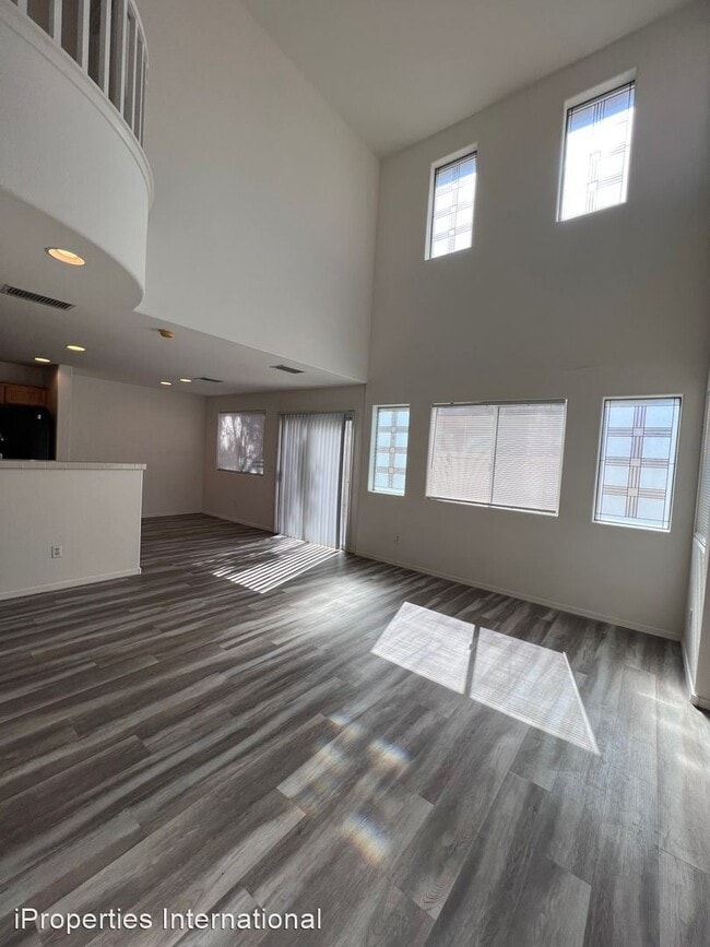 Building Photo - 3 br, 2.5 bath House - 5969 Ambleshire Ave