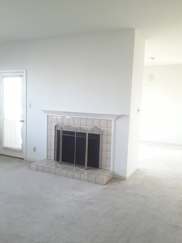 1110 Bayswater Ave Unit 306