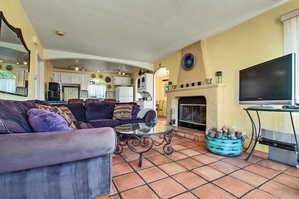 Building Photo - 344 Treasure Island Dr