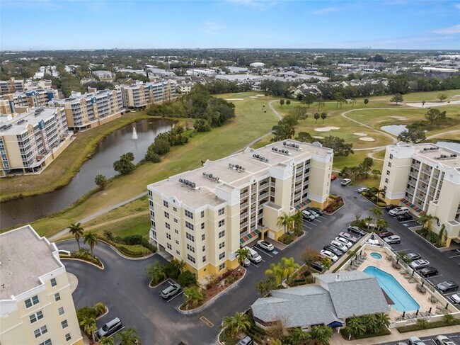 Building Photo - 1200 Country Club Dr