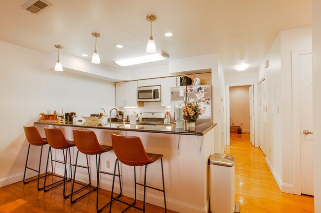 Foto del edificio - 536 Pine St