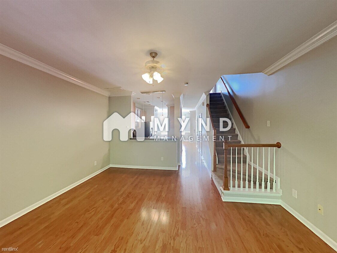 Building Photo - 3 br, 3.5 bath Townhome - 638 Cupola Dr