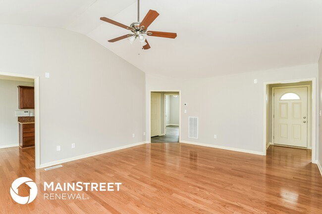 Foto del edificio - 58 Webfoot Dr