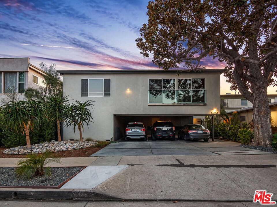 Primary Photo - 1434 10th St