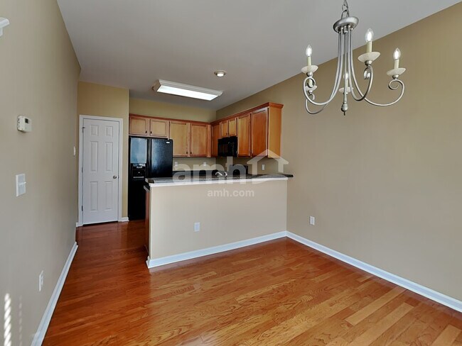 Building Photo - 113 Pin Oak Court
