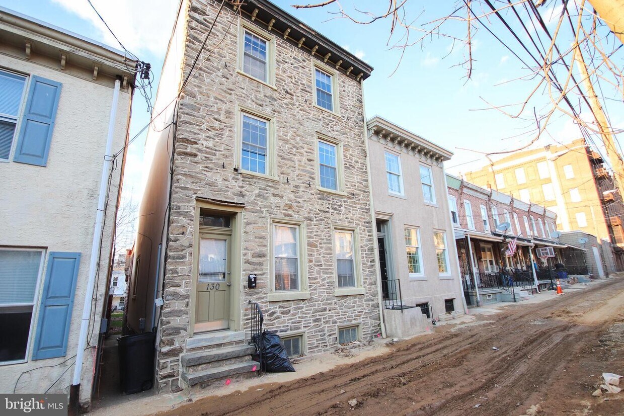 130 Mallory St, Philadelphia, PA 19127 Townhome Rentals in