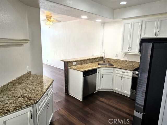 Foto del edificio - 28505 Klondike Dr