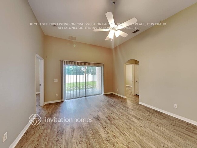 Building Photo - 246 Tower View Dr W