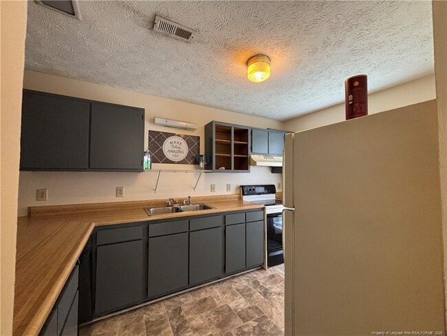 Foto del edificio - 5706 Aftonshire Dr