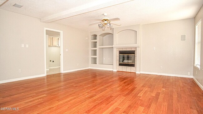 Foto del edificio - 7481 Umbria Dr