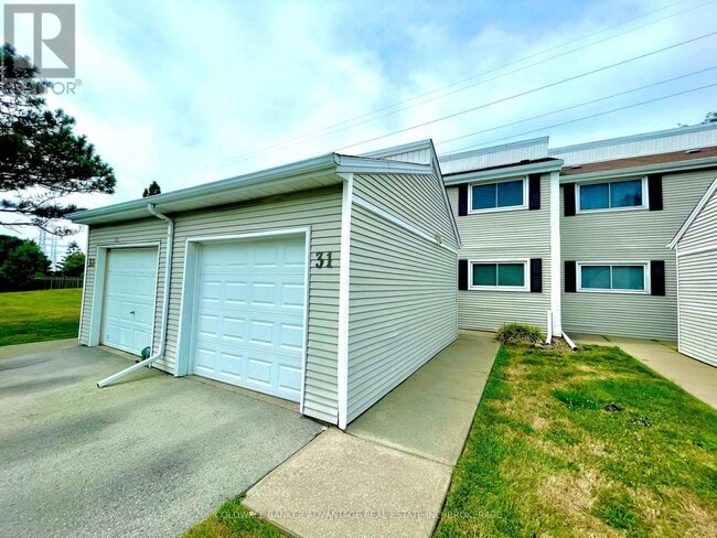 Building Photo - 7001-7001 Casey St