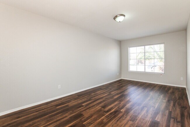 Foto del edificio - 6431 W Crown King Rd