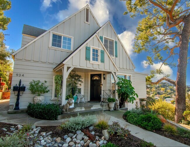 Foto del edificio - 934 Highline Rd