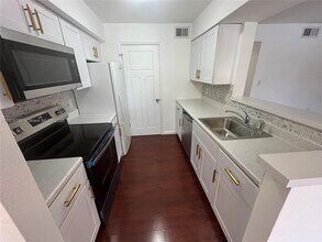 Building Photo - 2341 NW 33rd St