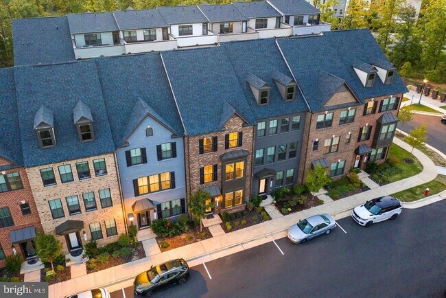 Building Photo - 22255 Sims Terrace