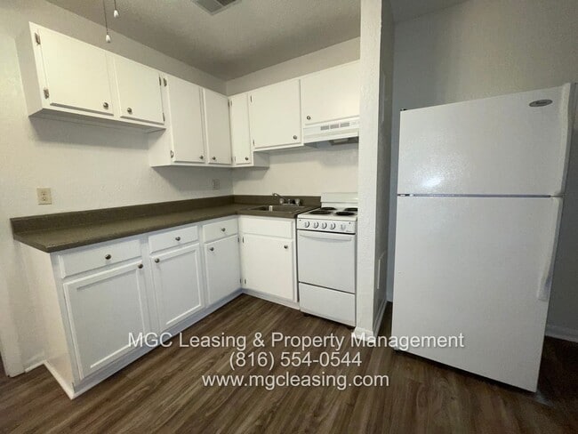 Building Photo - LEGRAND 55+ RETIREMENT VILLAGE
