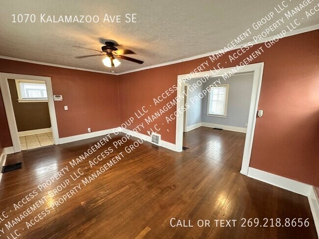 Foto del edificio - 1070 Kalamazoo Ave SE