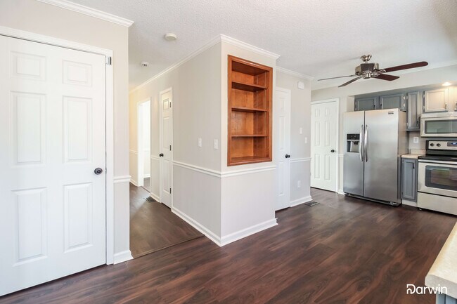 Building Photo - 1577 Trinity Gardens Circle, Clemmons, NC ...
