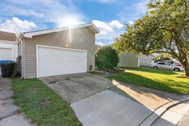 Building Photo - House for Rent in Virginia Beach!