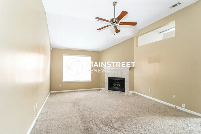 Foto del edificio - 3 Bedroom Pet-Friendly Home in Memphis, TN with Main Street Renewal