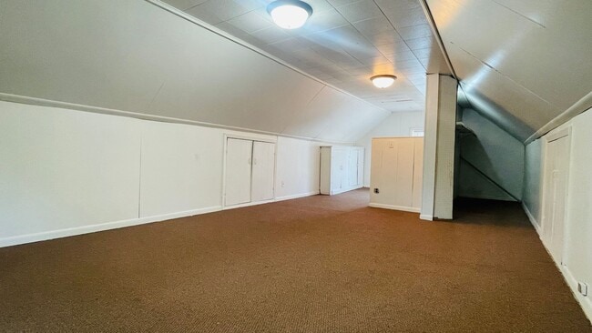 Foto del edificio - Key Investments-1315 N. State St.