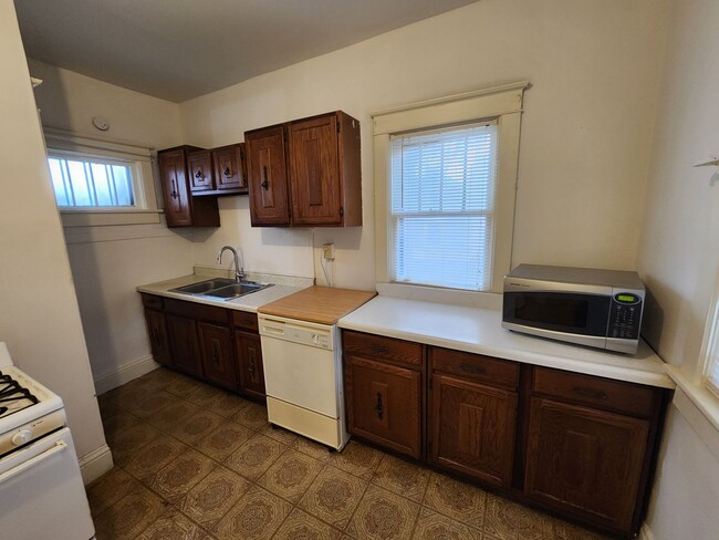 Foto del edificio - Great 2 Bedroom House in Moline