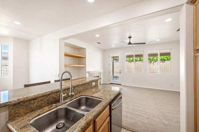 Building Photo - 80604 Tinsley Ave