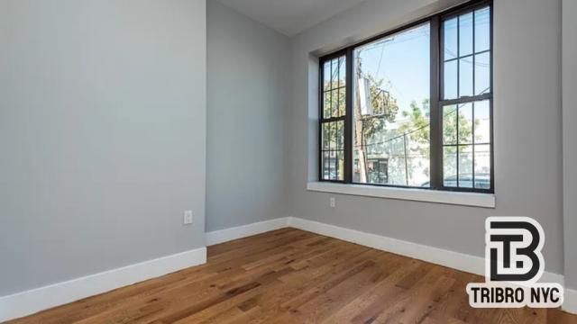 Foto del edificio - 2 bedroom in Queens NY 11385