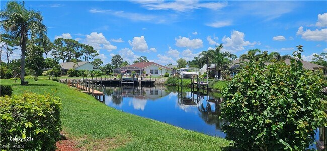 Foto del edificio - 15140 Riverbend Blvd