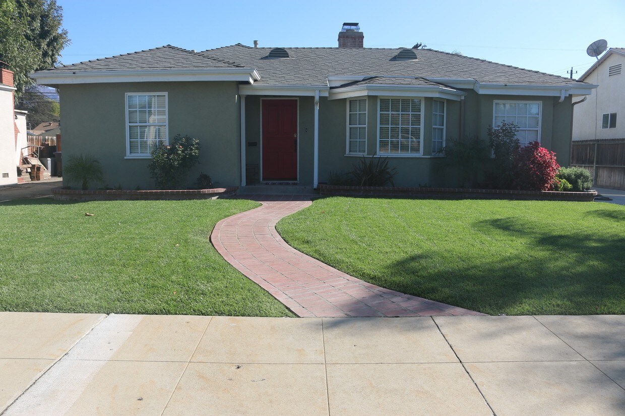 1906 N Fairview St, Burbank, CA 91505 House Rental in Burbank, CA