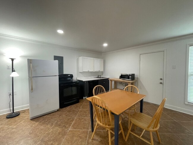 Foto del edificio - Mother-in-Law Apartment: Homewood